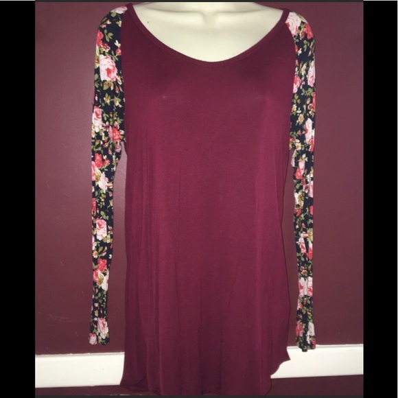 GOO YOO Tops - Super Soft Maroon Floral Sleeved Top